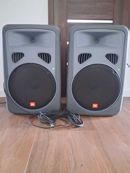 Kolumny estradowe JBL EON 15