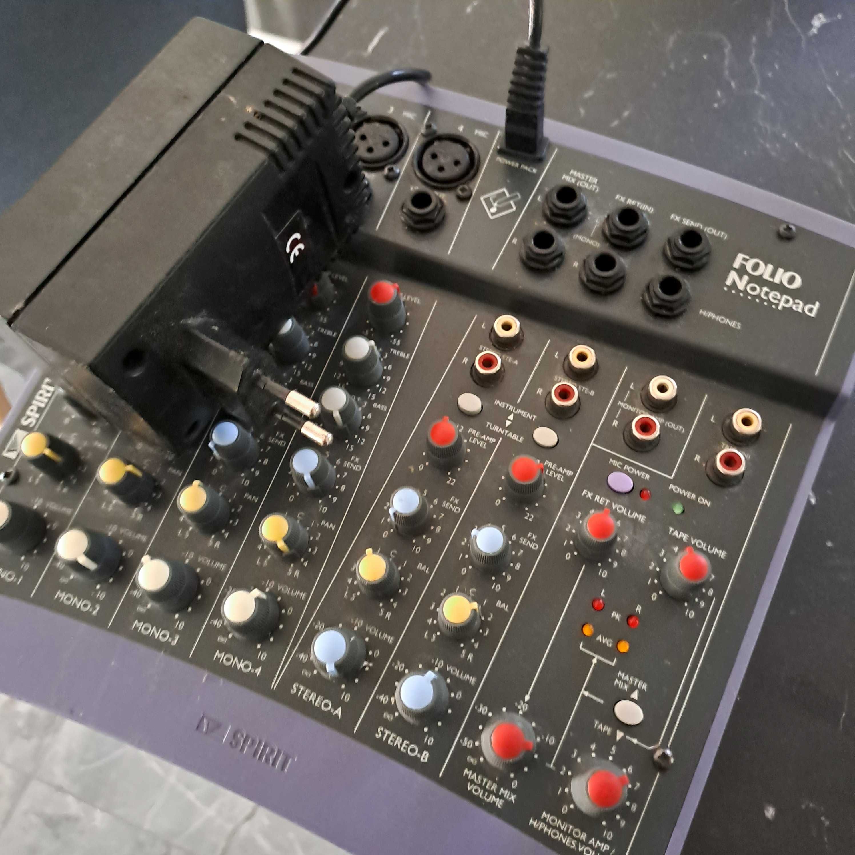 Mikser audio Spirit by Soundcraft Folio Notepad