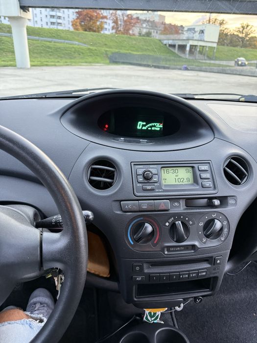 Toyota Yaris 1.0 Vvti Lift, Pl Salon, Klima