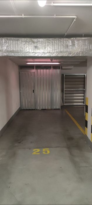 Wynajem miejsca postojowego w garażu podziemnym Sztuki Piękne