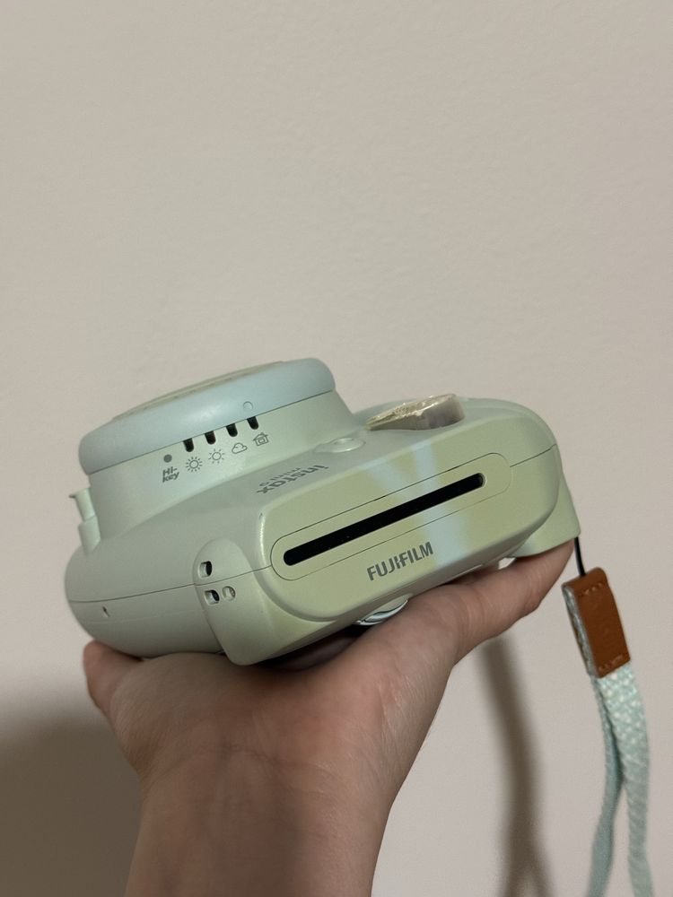 Instax.   mini 9