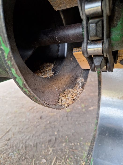 John Deere 1042  джон дір 1042