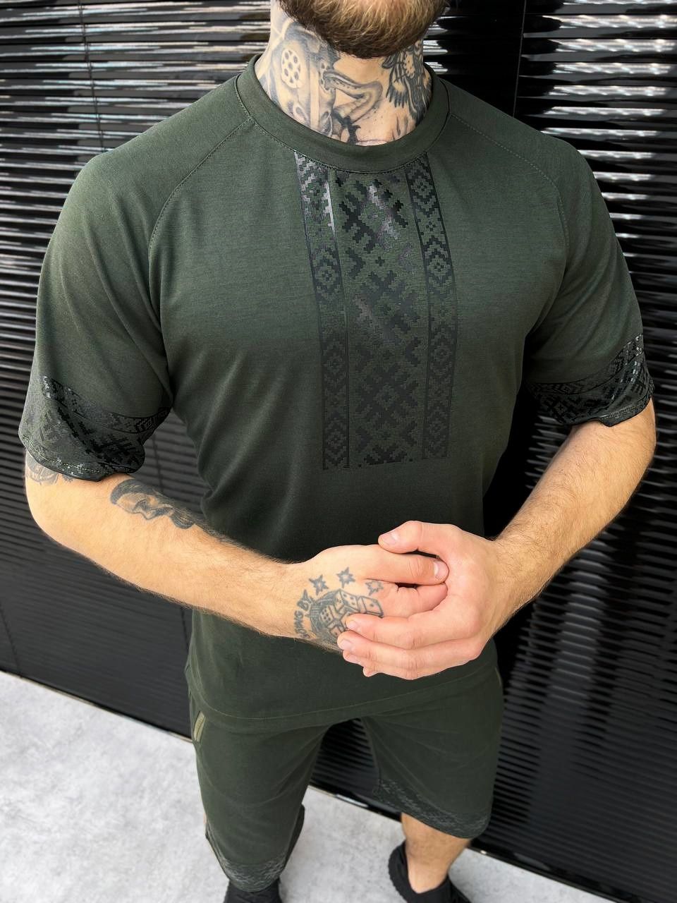 Костюм чоловічий шорти футболка вишиванка