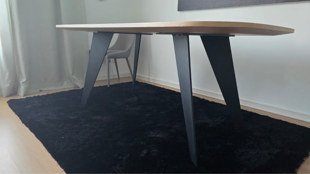 Mesa de jantar nova