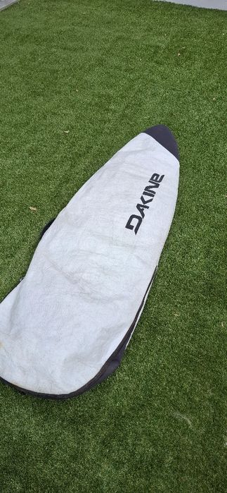 Prancha de Surf Stinky Tofu 6’2” + Saco Dakine