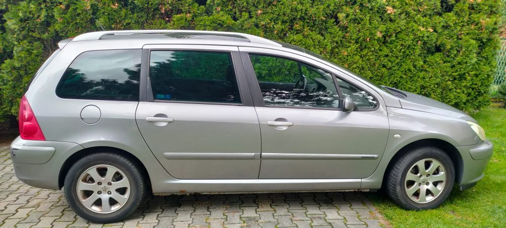Zarezerwowane Peugeot 307 SW, 1997cm3, 100kW