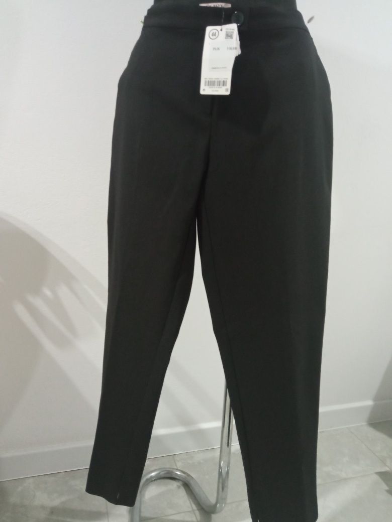 Spodnie czarne nowe z metką rozm. 44 firma Orsay