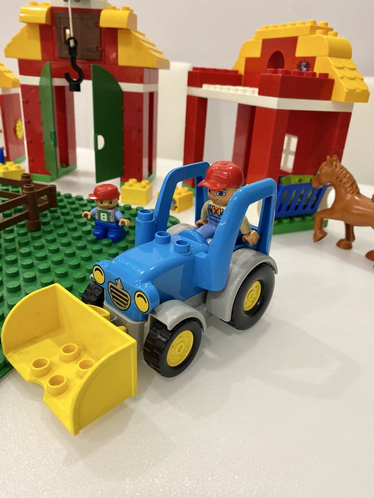 Конструктор LEGO Duplo Велика ферма (10525)