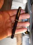 Caneta Rollerball Pelikan R150 preta e ouro