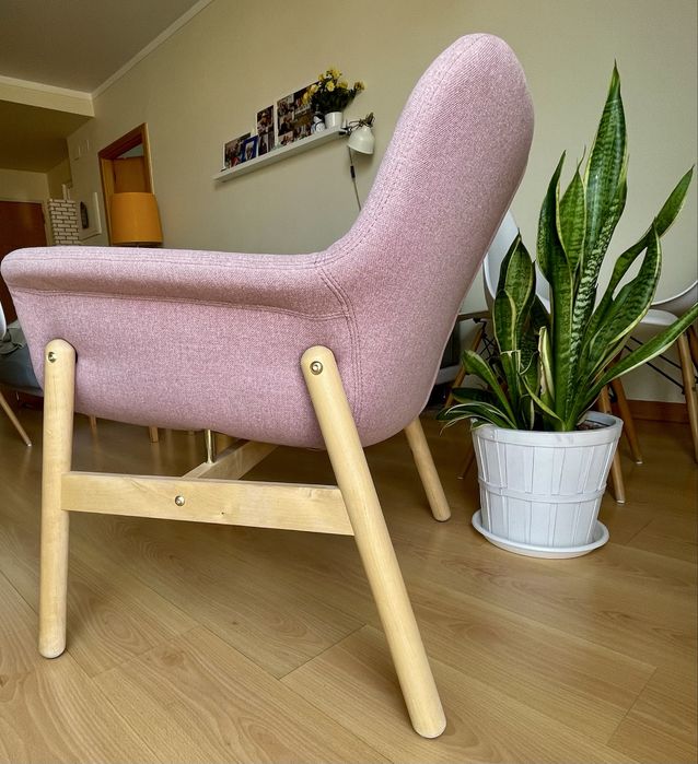 Poltrona, cadeirão - Ikea Vedbo rosa