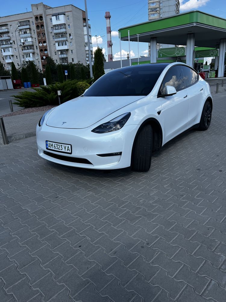 Tesla model Y Performance 2022
