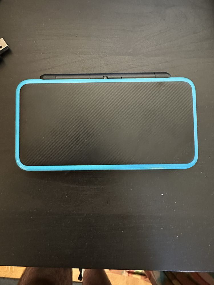 Nintendoo 2DS XL