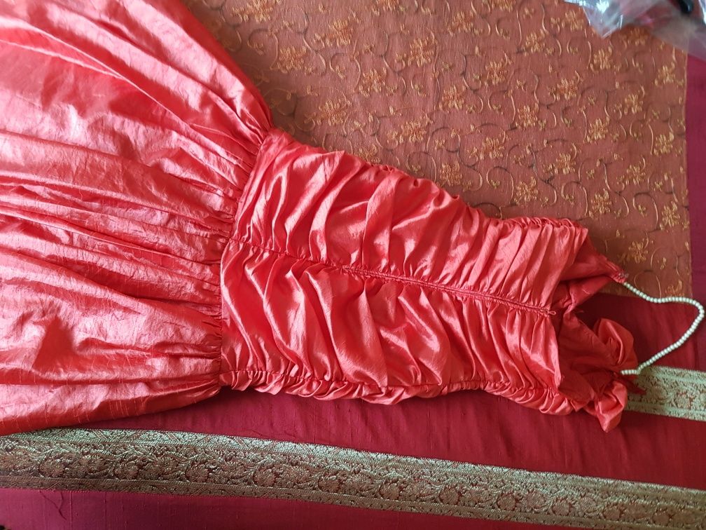 Vestido de Alta Cerimonia Vermelho
