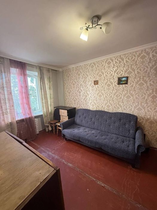 Продаж кімнати в гуртожитку