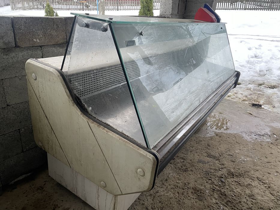 Продам Холодильну Вітрину
