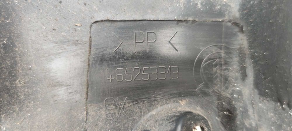 Fiat Punto II Nadkole Lewe Przód Przednie