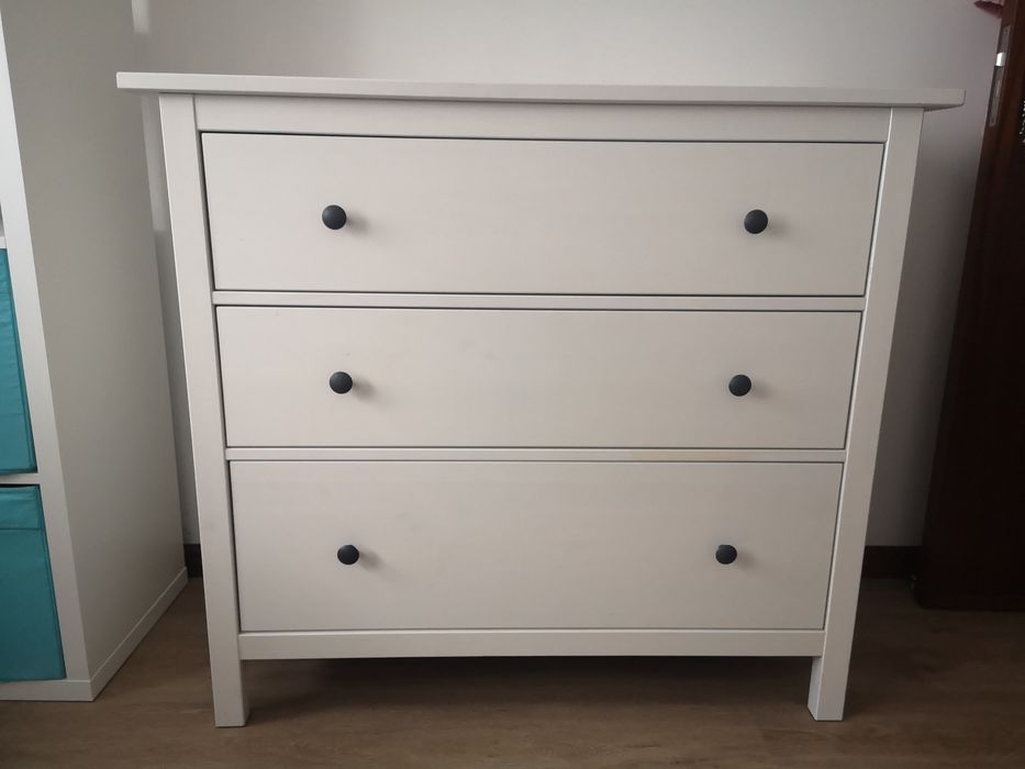 Cómoda  Hemnes 3 gavetas IKEA