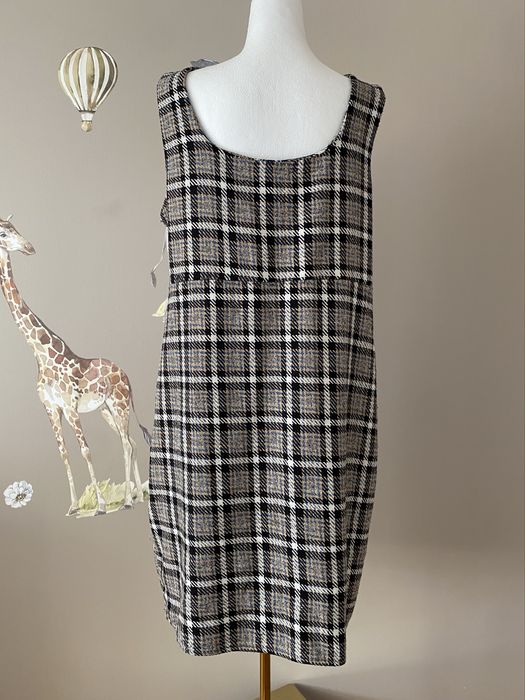 Sukienka na szelkach na zimę idealna na golf koszulę plus size