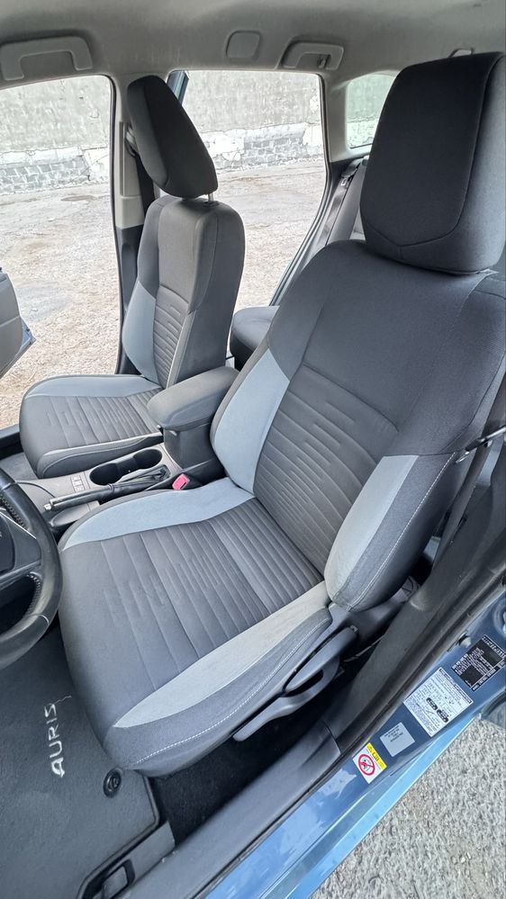 Toyota Auris Hybryd