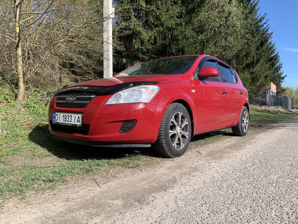 Продам Kia Ceed