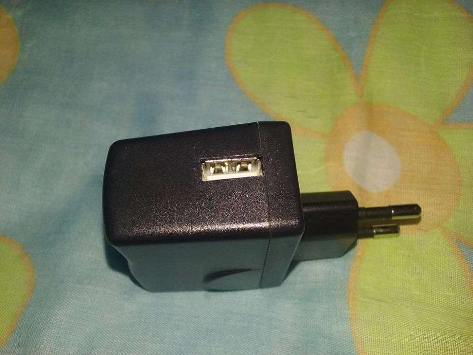 Adaptador de Corrente USB