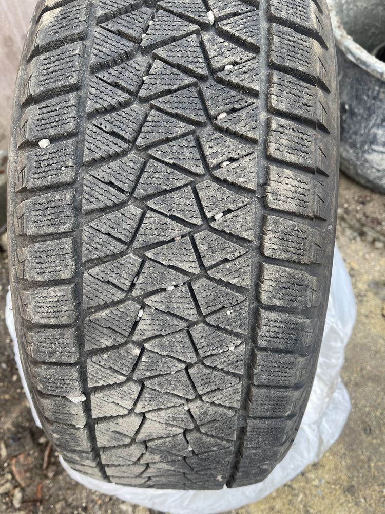 Резина 235 55 r18 Bridgestone Blizzak