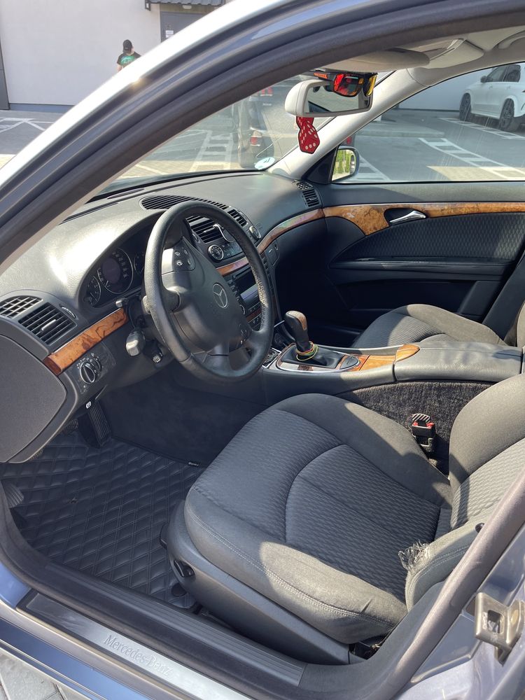 Продам Mersedes-Benz w211 2.2cdi.
