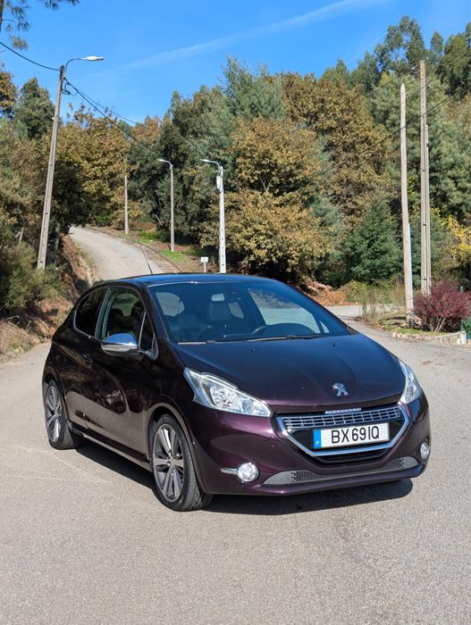 Peugeot 208 XY FULL EXTRAS