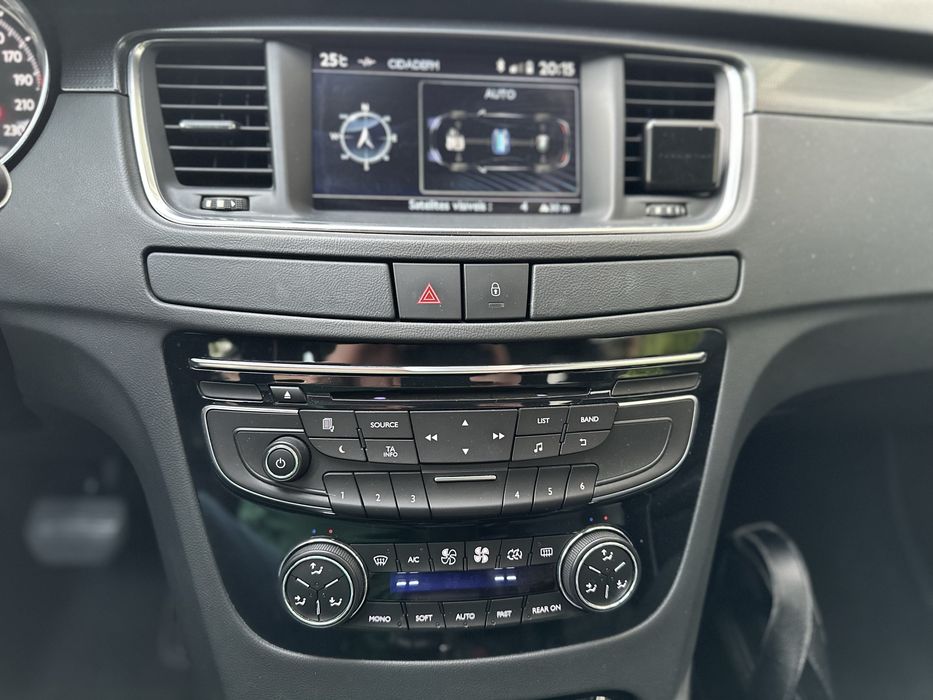 Peugeot 508 Hibrido full extras