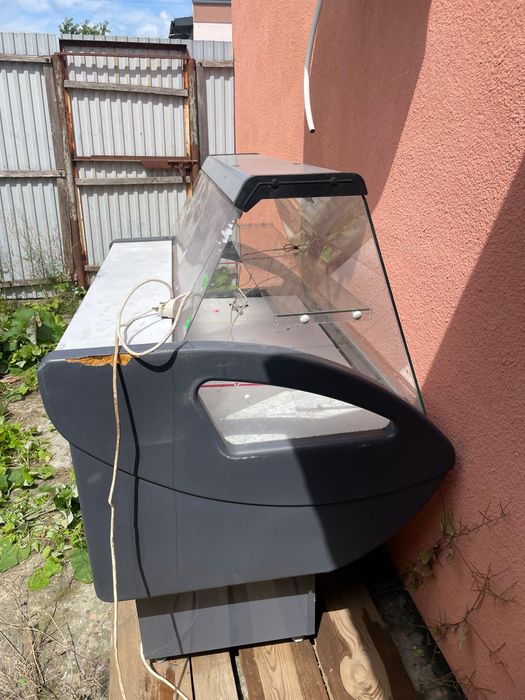 Продам холодильні вітрини