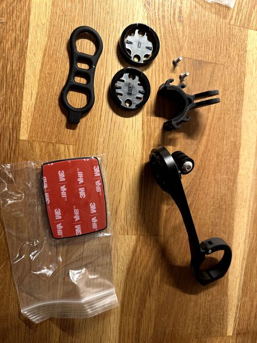 Uchwyt na komputer rowerowy, kamerę oraz telefon - solidny i ładny