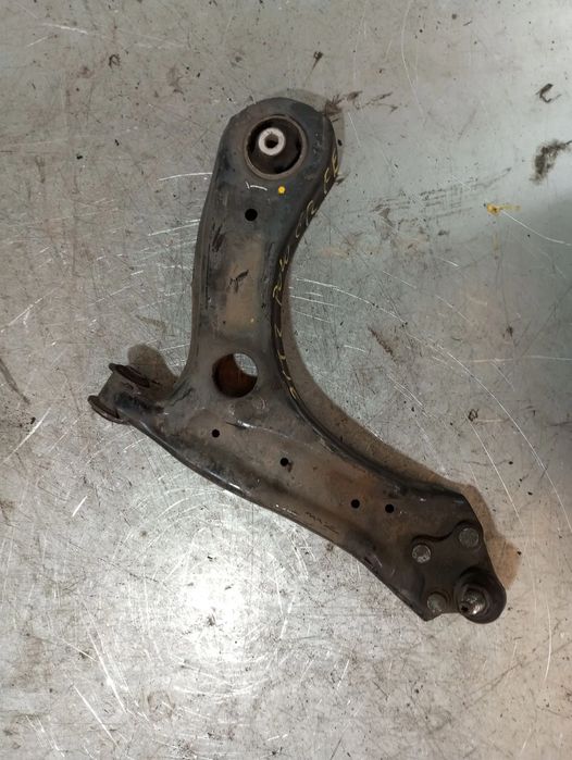 Braço de suspensão frente esquerdo VOLKSWAGEN Polo (6R, 6C)