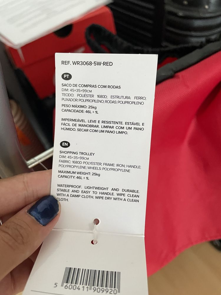 Carrinho de compras com rodinha tripla