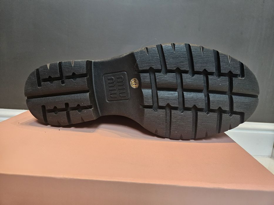 MiuMiu buty wiązane