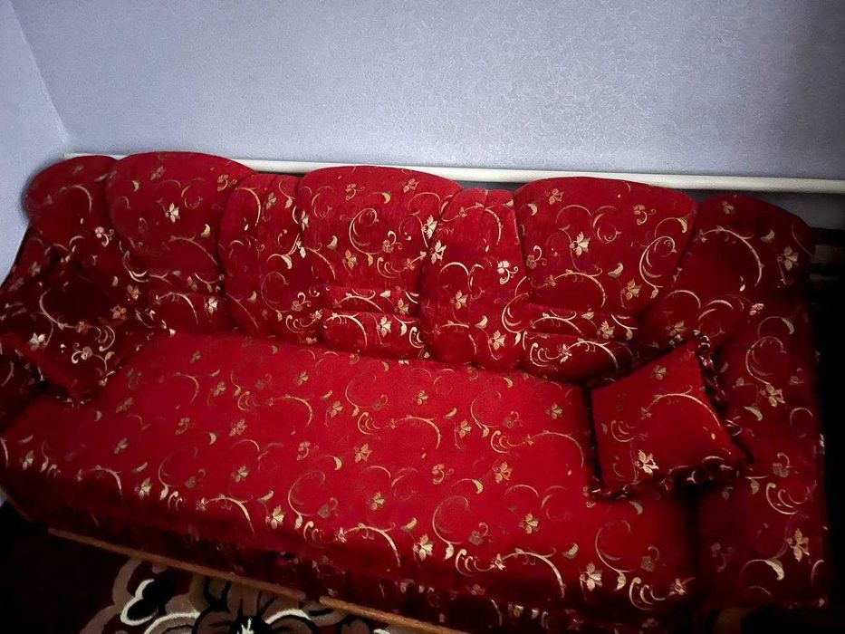 Продаю диван у відмінному стані