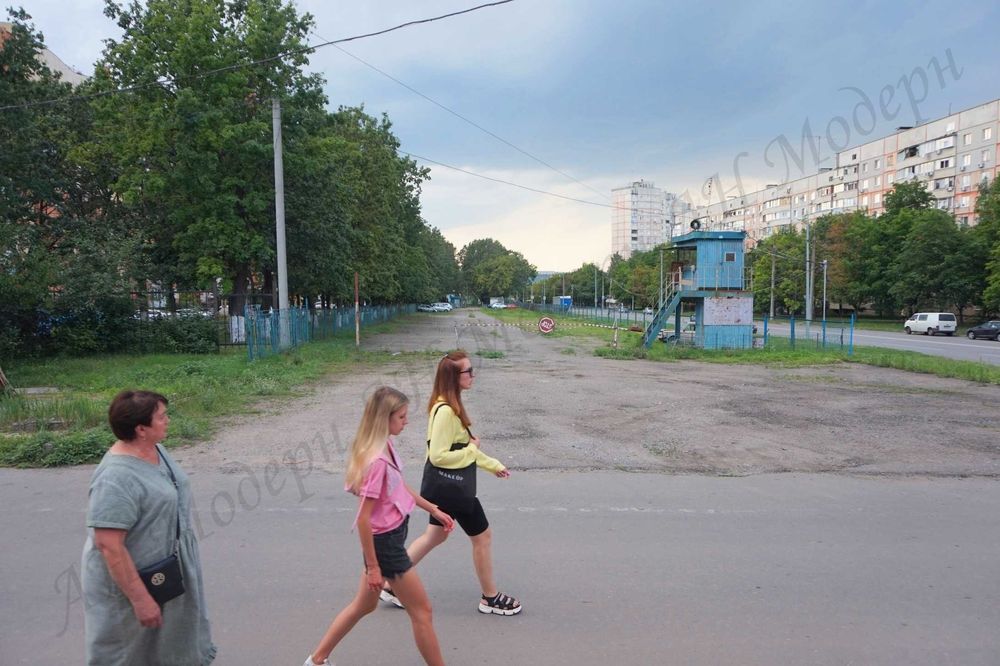 Павільйон по вул.Дружби Народів Харків оренда