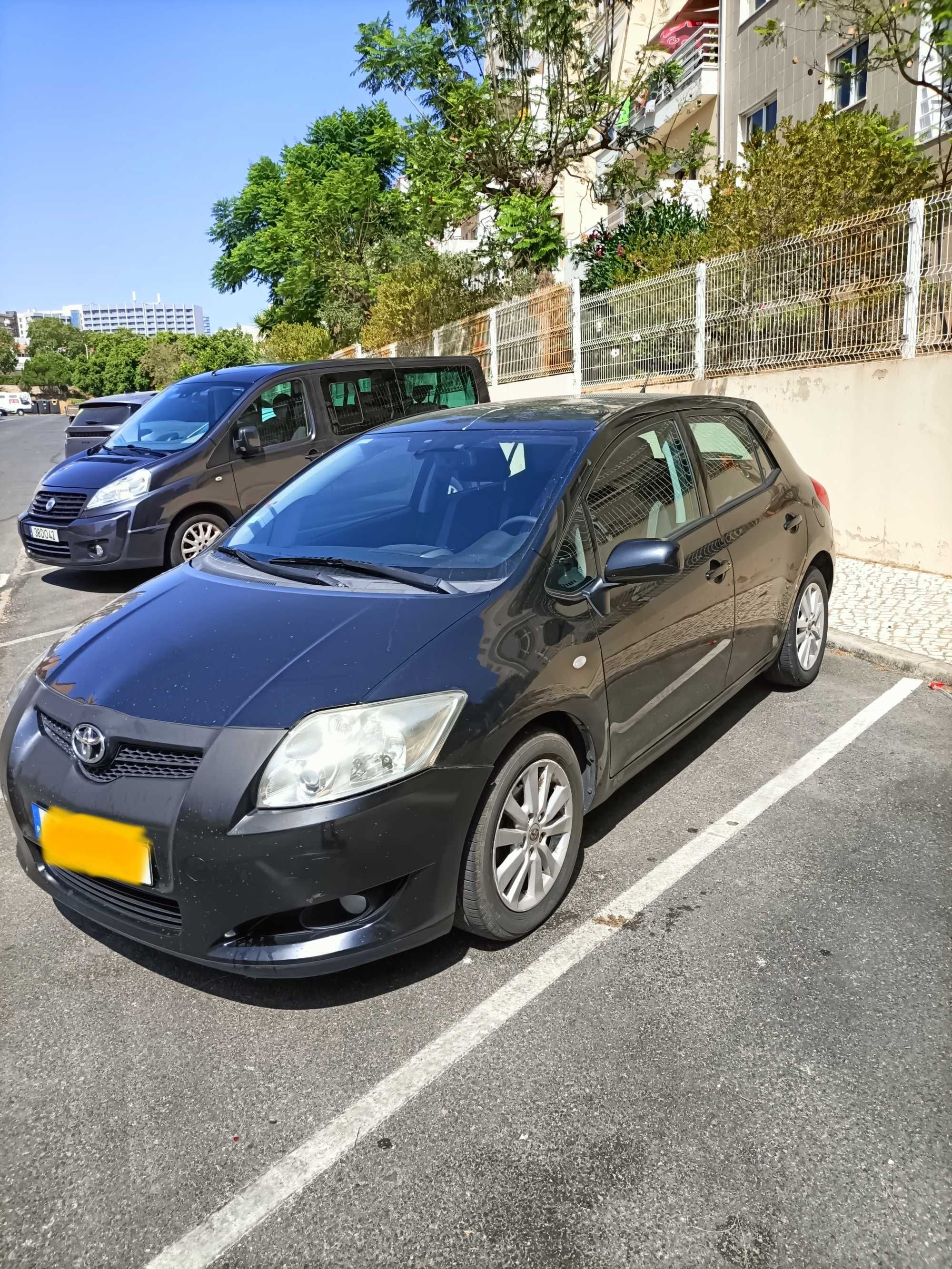 Toyota Auris 1.4  Caixa automática 122000 km