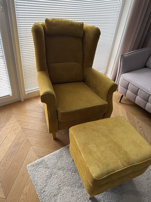 Sprzedam piekny fotel uszak + pufka gratis