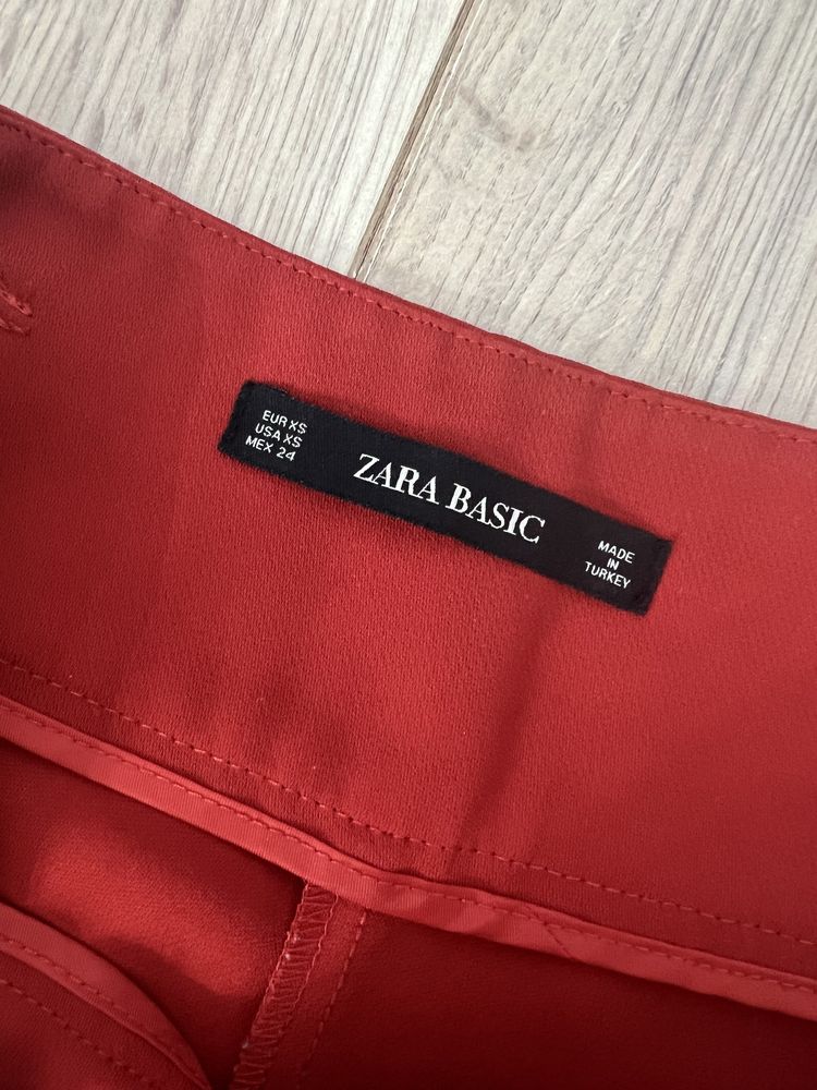 Spodnie Zara r XS/S nowe plus gratis