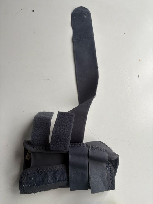 Luvas cotovelo e proteção de pulso