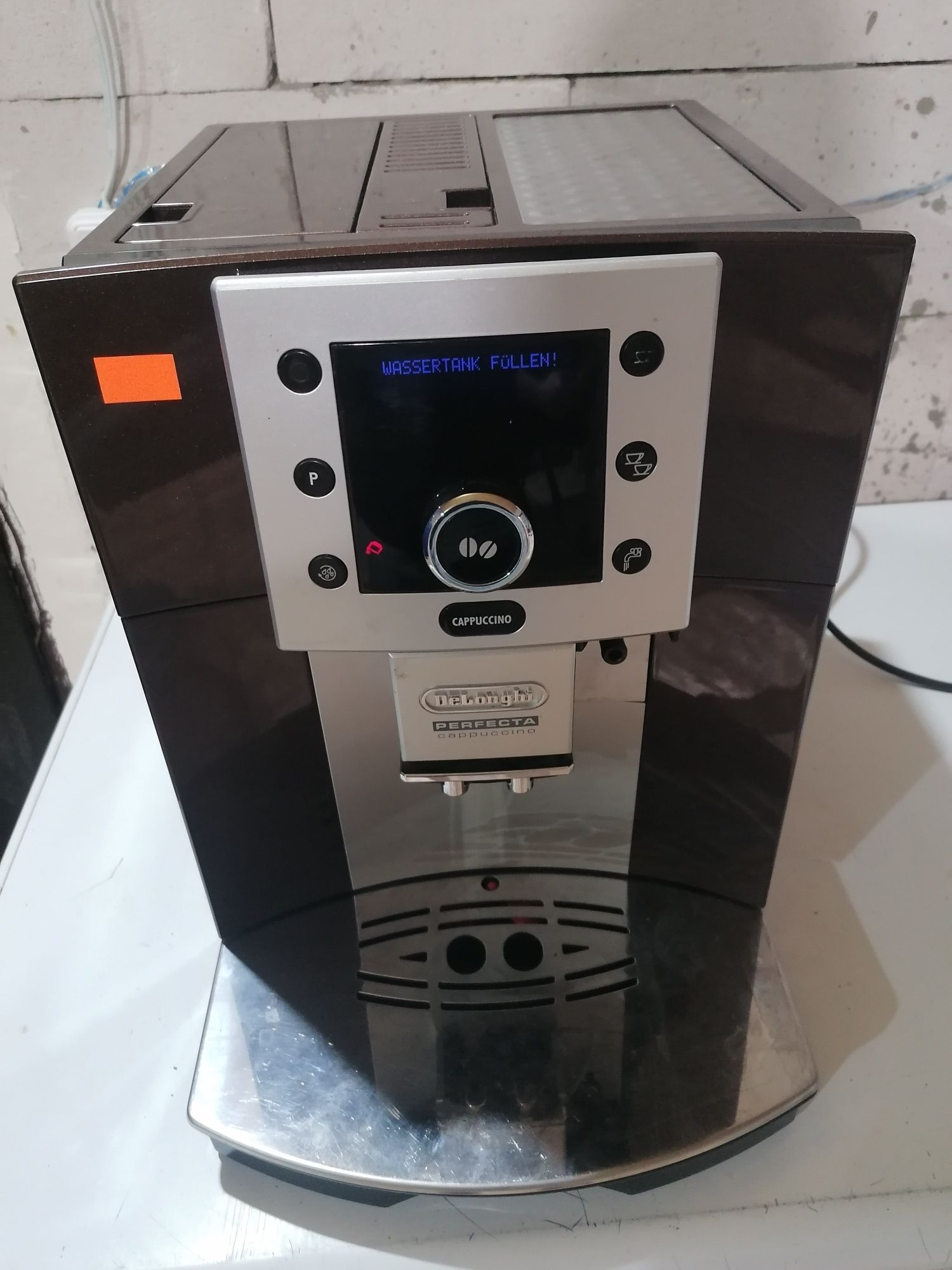 Кавомашина Delonghi Perfecta ESAM 5500