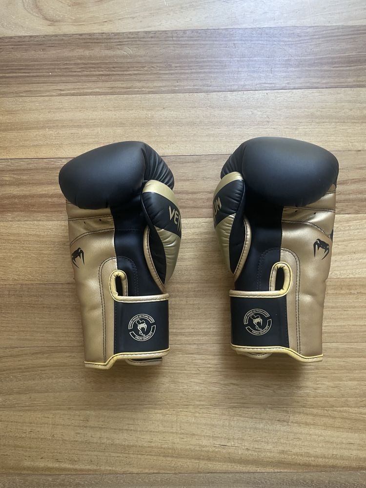 Luvas de Boxe Venum Elite Preto/Dourado