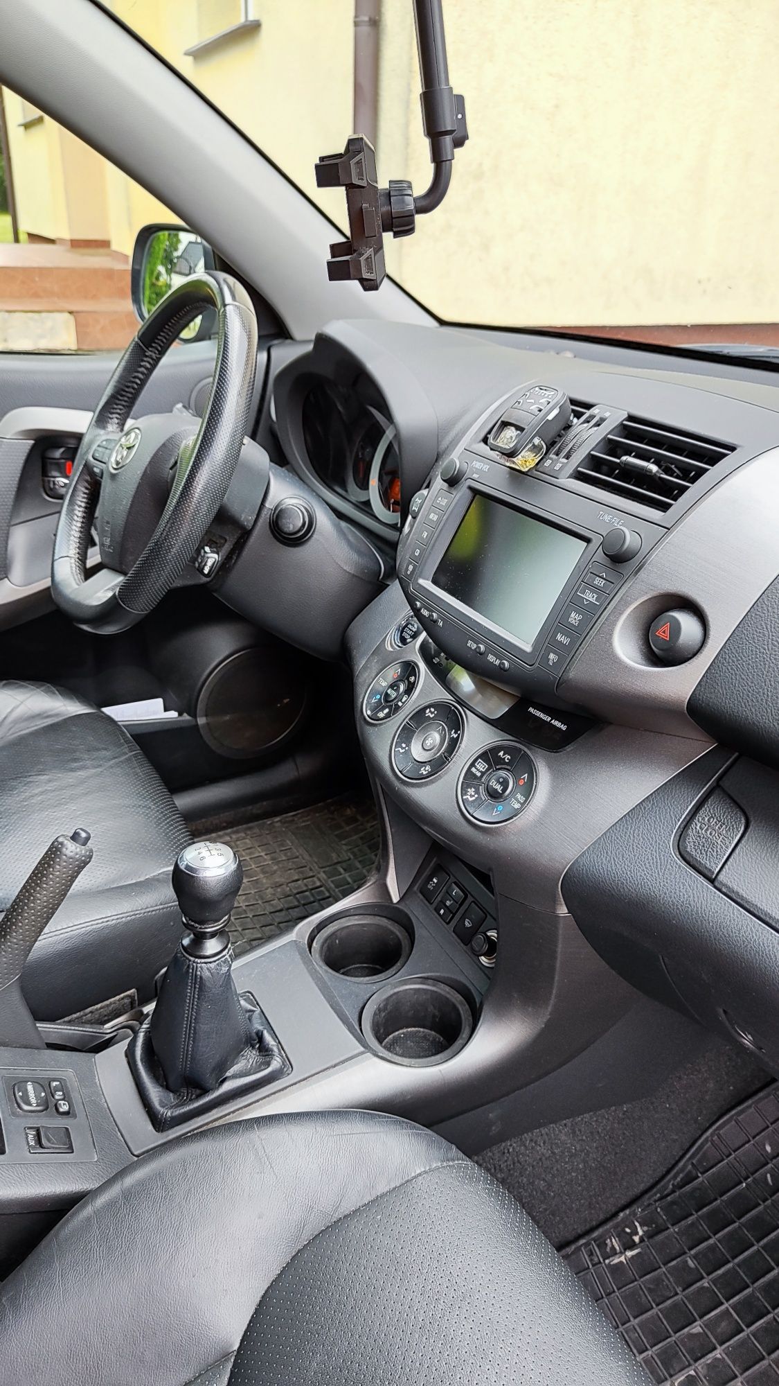 Toyota RAV4 rok 2009