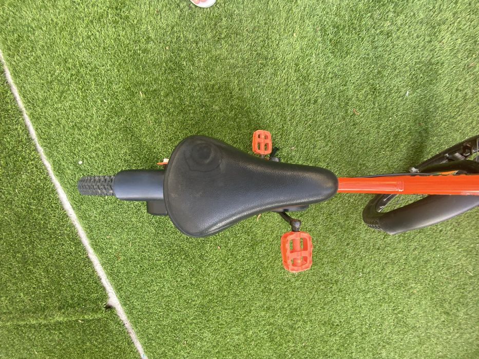 Bicicleta criança BTWIN robô decatlhon 16 x 1.60 de 4 a 6 anos