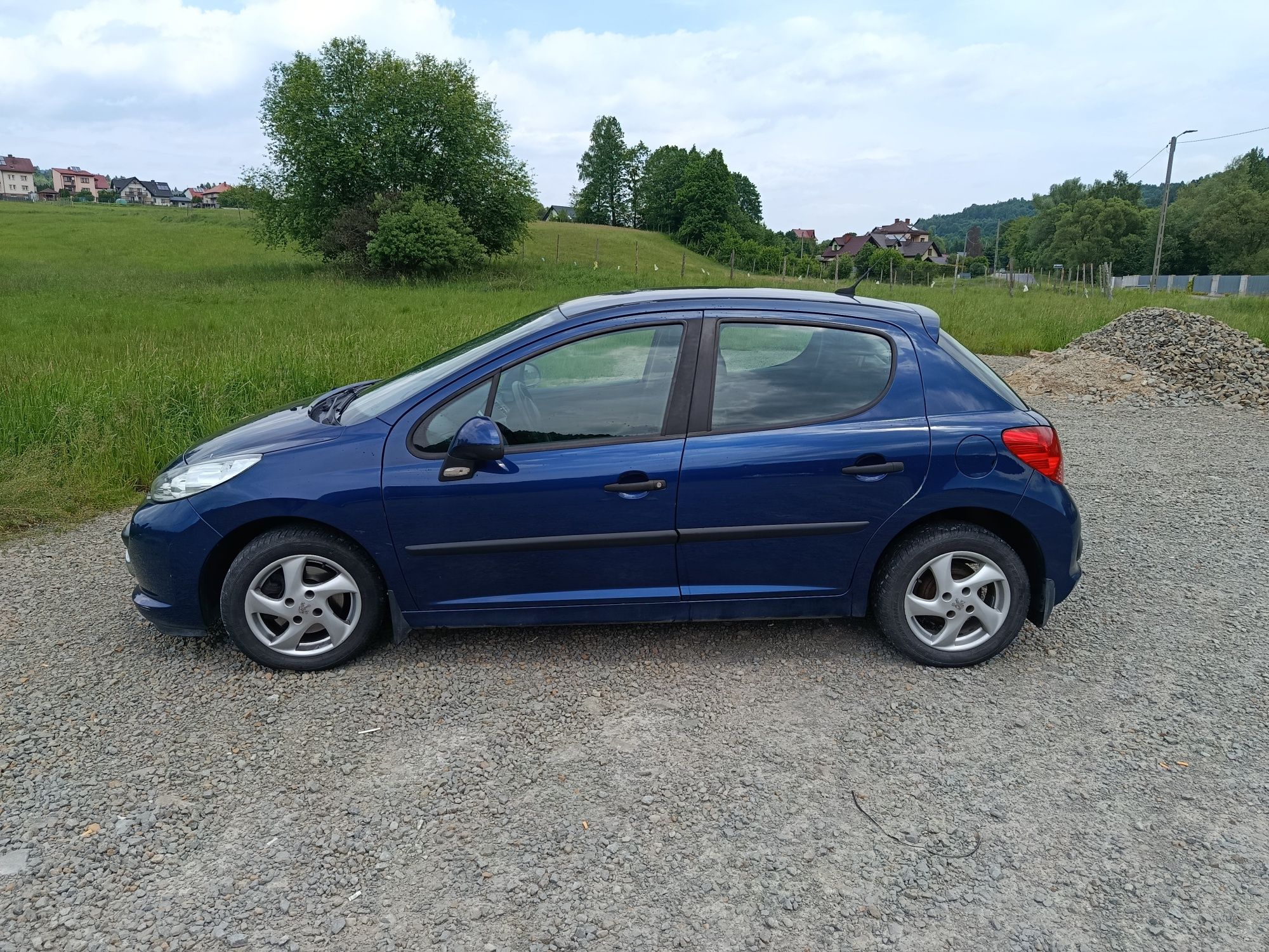 Peugeot 207 / 2007 / 1.4 benzyna
