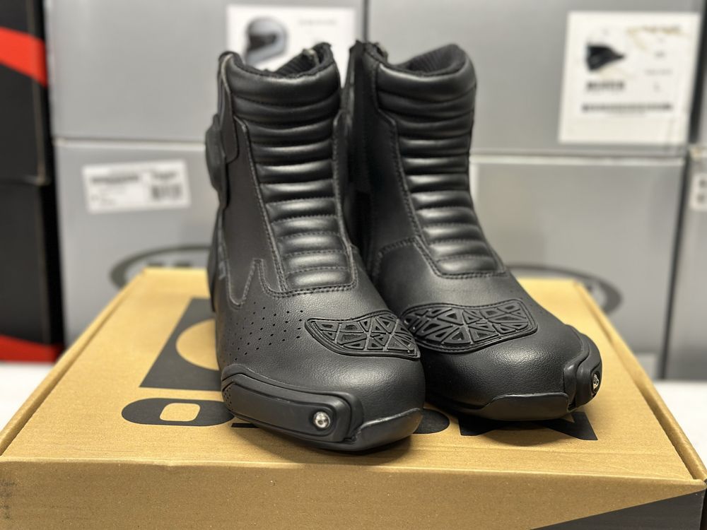 Niskie buty motocyklowe Seca Sprint III rozmiar 42, zamek, Slidery!
