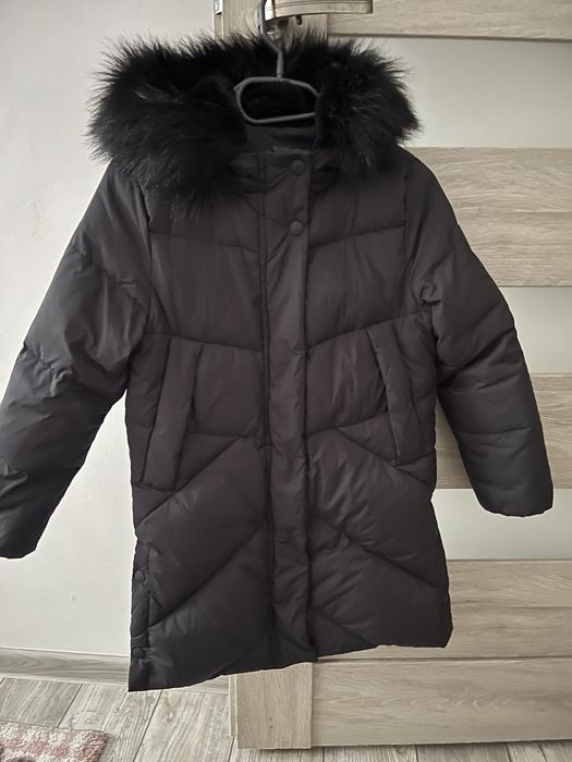 Kurtka zimowa dla dziewczynki r. 134 C&A