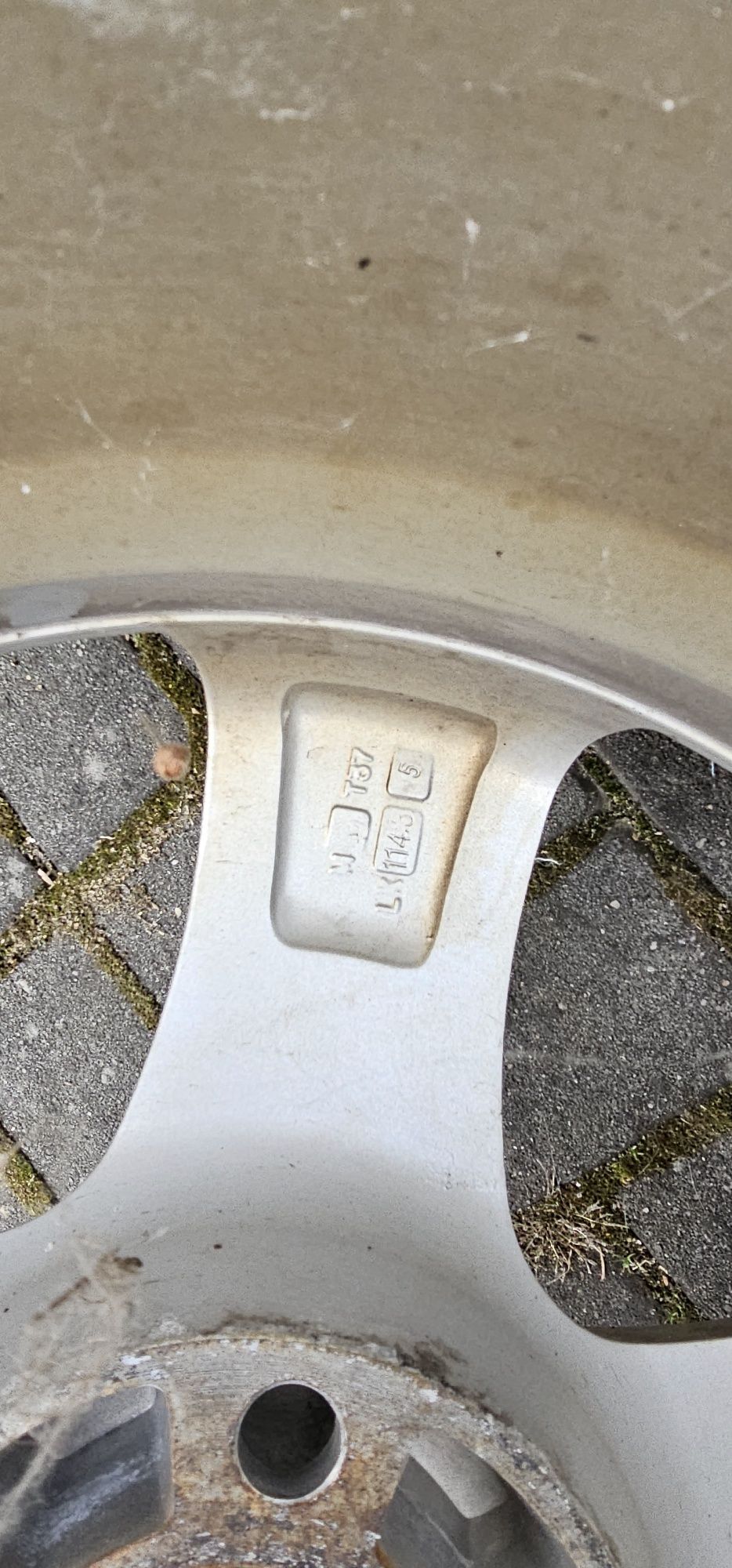 Alufelgi Z Oponami Do Suv