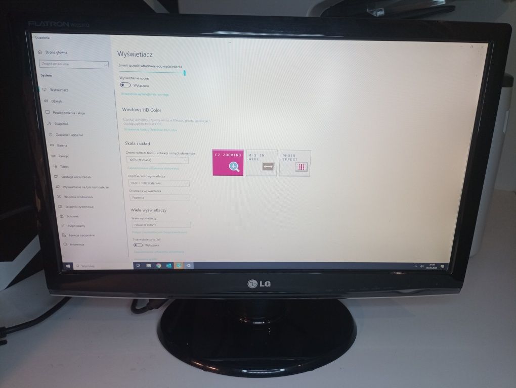 LG Flatron 21,5 cala