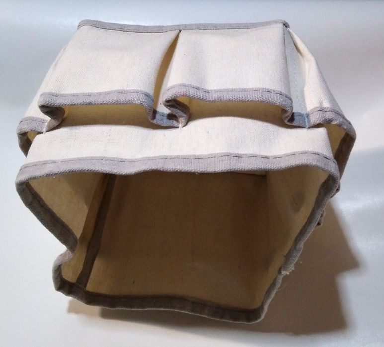 Cesto organizador de maquilhagem ou cosméticos e escovas dobrável